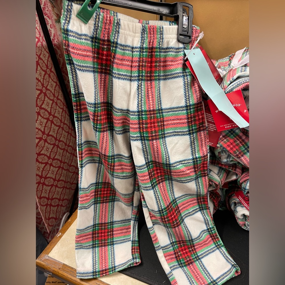 Holiday matching pajamas lounge pants - Picture 9 of 10